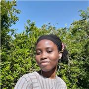 Étudiante pouvant dispenser cours d'anglais à des élèves de niveau collège et lycée